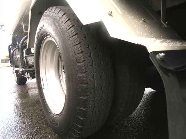 日野デュトロパッカー車（塵芥車）小型（2t・3t）[写真37]