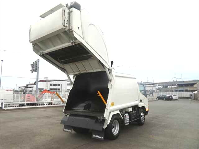 日野デュトロパッカー車（塵芥車）小型（2t・3t）[写真04]