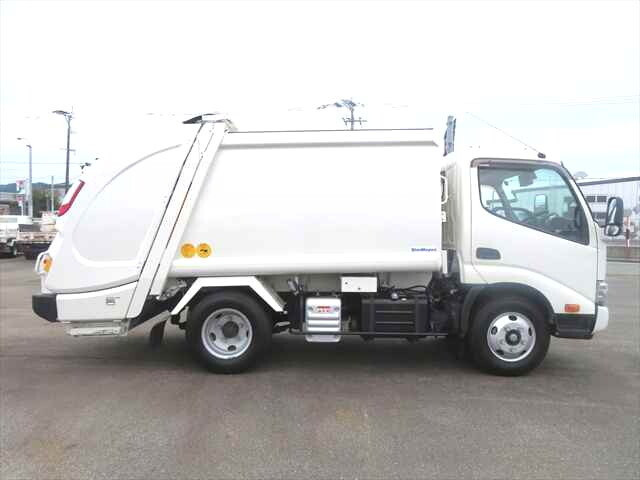 日野デュトロパッカー車（塵芥車）小型（2t・3t）[写真05]