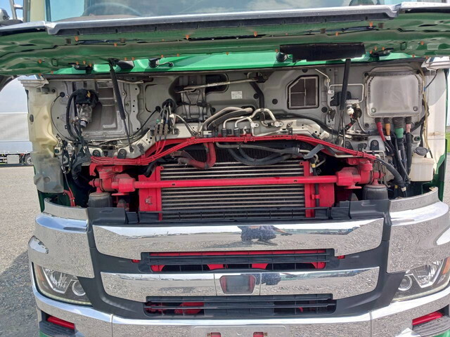 日野プロフィアトレーラーヘッド（トラクターヘッド）大型（10t）[写真15]