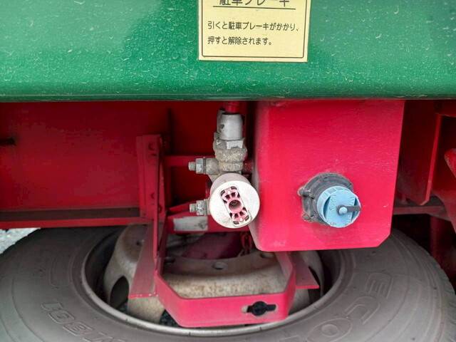 日野プロフィアトレーラーヘッド（トラクターヘッド）大型（10t）[写真35]