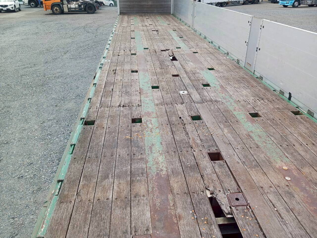 日野プロフィアトレーラーヘッド（トラクターヘッド）大型（10t）[写真39]