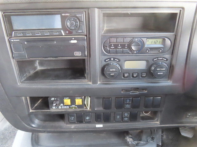 いすゞギガダンプ大型（10t）[写真23]