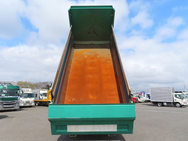 いすゞギガダンプ大型（10t）[写真06]