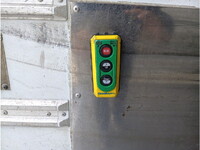 いすゞフォワード冷凍車（冷蔵車）中型（4t）[写真13]