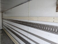 いすゞフォワード冷凍車（冷蔵車）中型（4t）[写真18]