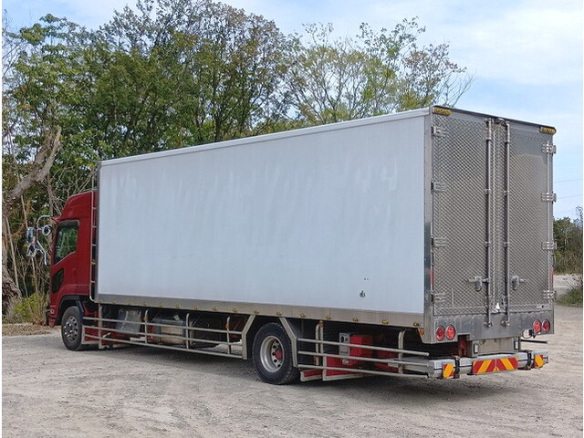 いすゞフォワード冷凍車（冷蔵車）中型（4t）[写真02]