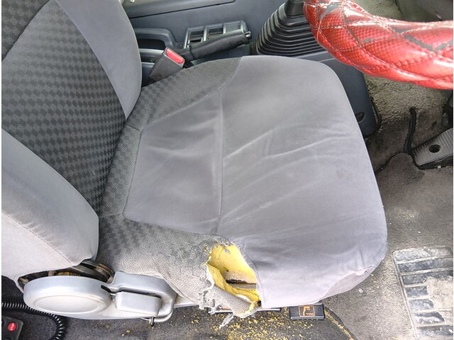 いすゞフォワード冷凍車（冷蔵車）中型（4t）[写真22]