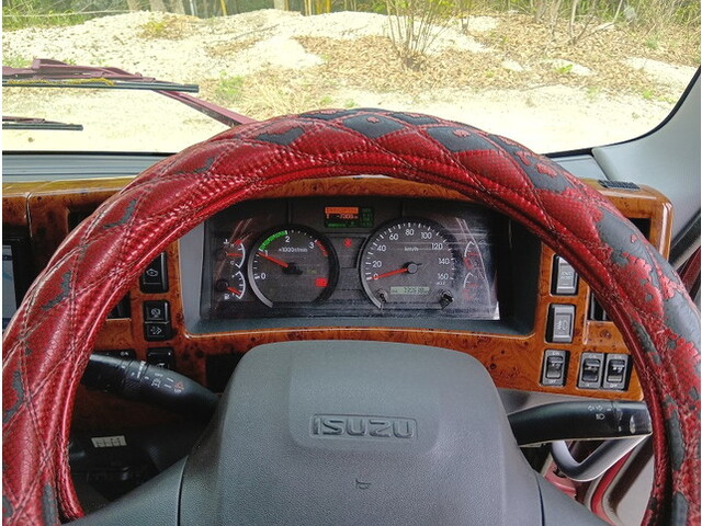 いすゞフォワード冷凍車（冷蔵車）中型（4t）[写真23]