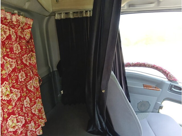 いすゞフォワード冷凍車（冷蔵車）中型（4t）[写真26]