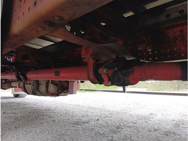 いすゞフォワード冷凍車（冷蔵車）中型（4t）[写真32]