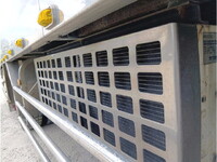 いすゞフォワード冷凍車（冷蔵車）中型（4t）[写真38]