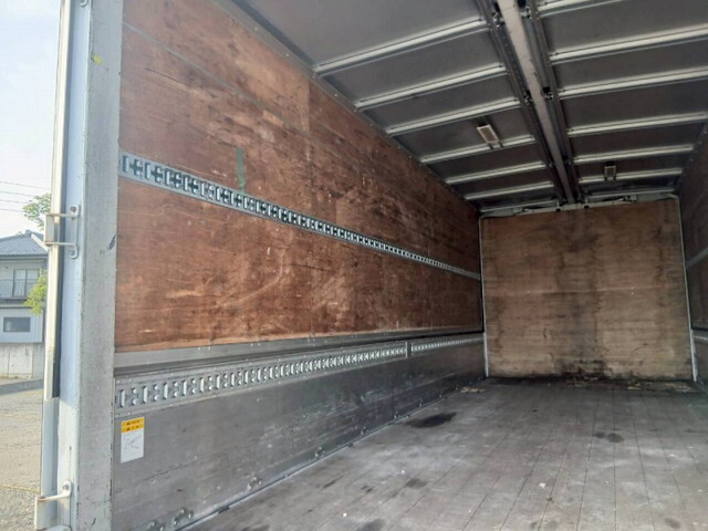 日野レンジャーアルミウイング中型（4t）[写真16]