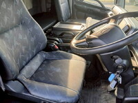 日野レンジャーアルミウイング中型（4t）[写真22]