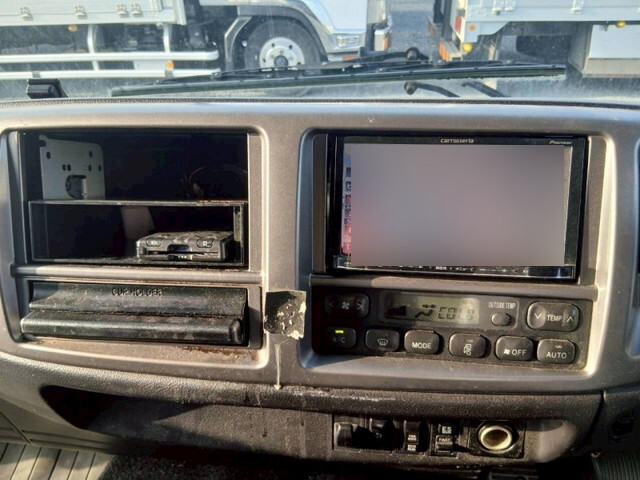 日野レンジャーアルミウイング中型（4t）[写真24]