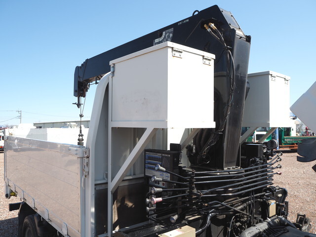 いすゞエルフクレーン4段小型（2t・3t）[写真22]