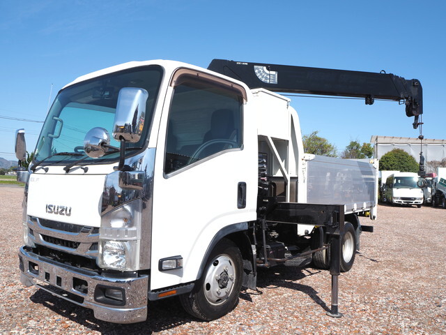 いすゞエルフクレーン4段小型（2t・3t）[写真03]