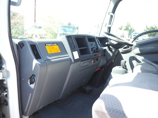 いすゞエルフクレーン4段小型（2t・3t）[写真31]