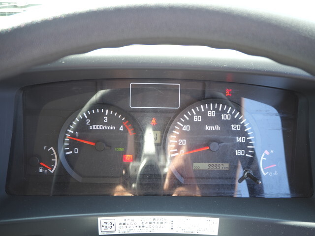 いすゞエルフクレーン4段小型（2t・3t）[写真39]