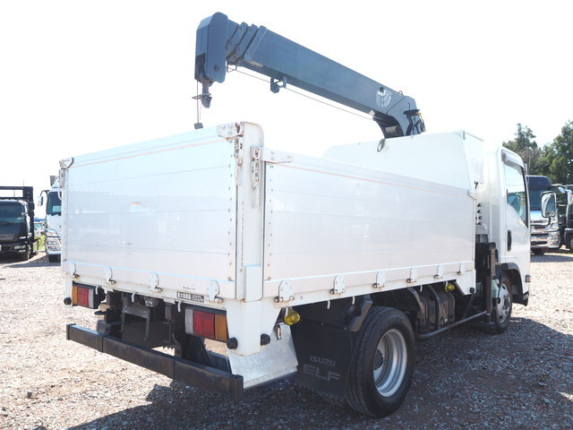 いすゞエルフクレーン4段小型（2t・3t）[写真04]