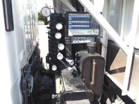 いすゞエルフクレーン4段小型（2t・3t）[写真41]