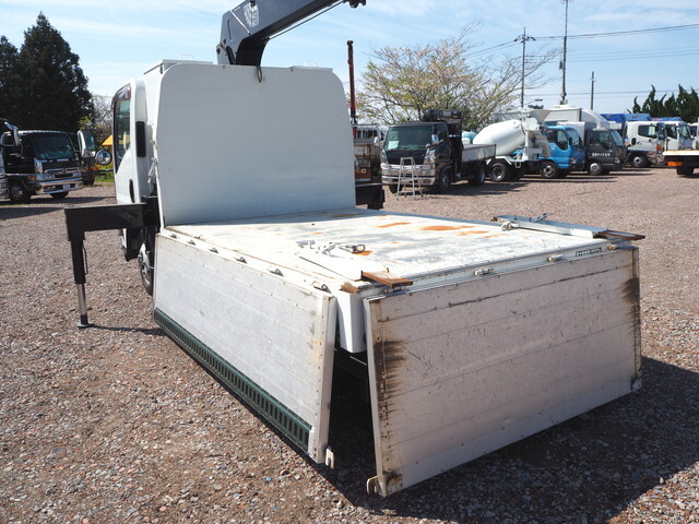 いすゞエルフクレーン4段小型（2t・3t）[写真07]