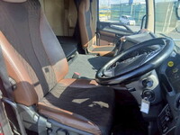 日野プロフィアパネルウイング大型（10t）[写真21]