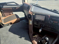 日野プロフィアパネルウイング大型（10t）[写真26]