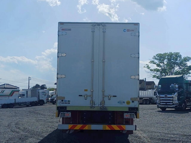 日野プロフィアパネルウイング大型（10t）[写真07]