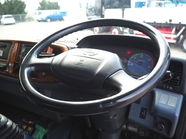 日野レンジャーダンプ中型（4t）[写真20]