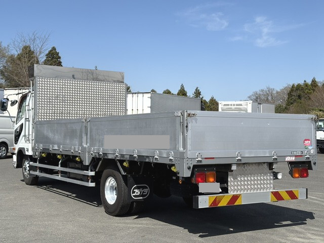 三菱ふそうファイターアルミブロック中型（4t）[写真02]