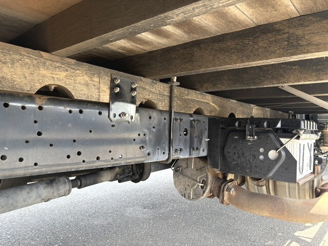 三菱ふそうファイターアルミブロック中型（4t）[写真23]