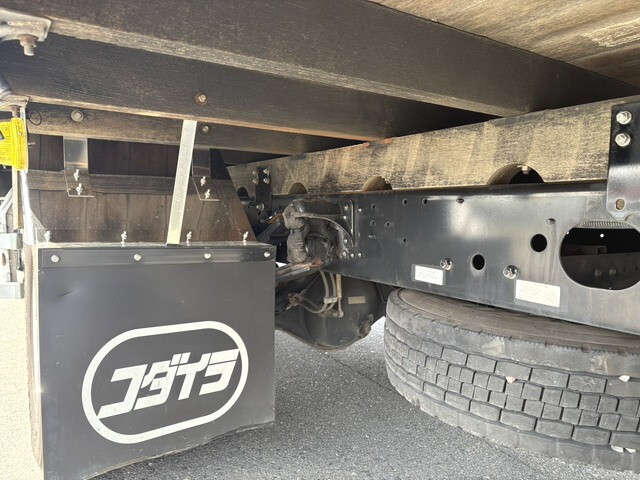 三菱ふそうファイターアルミブロック中型（4t）[写真25]