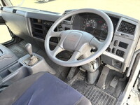 三菱ふそうファイターアルミブロック中型（4t）[写真34]
