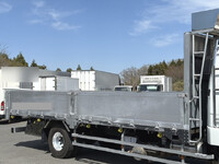 三菱ふそうファイターアルミブロック中型（4t）[写真08]