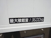 いすゞギガアルミウイング大型（10t）[写真11]