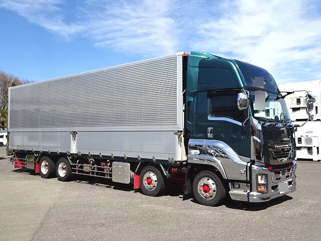 いすゞギガアルミウイング大型（10t）[写真03]