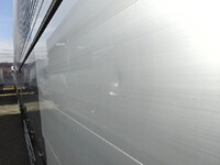 いすゞギガアルミウイング大型（10t）[写真38]