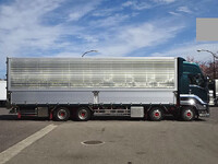 いすゞギガアルミウイング大型（10t）[写真07]