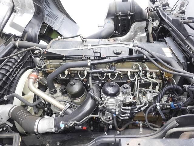 三菱ふそうスーパーグレートアルミウイング大型（10t）[写真20]