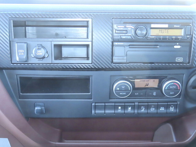 日野レンジャーコンテナ専用車増トン（6t・8t）[写真19]