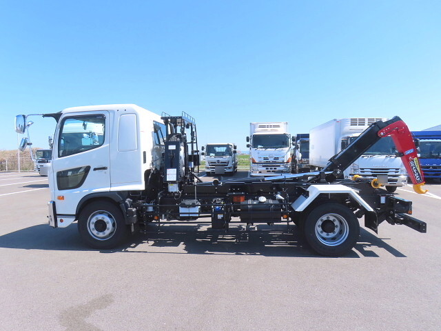 日野レンジャーコンテナ専用車増トン（6t・8t）[写真25]