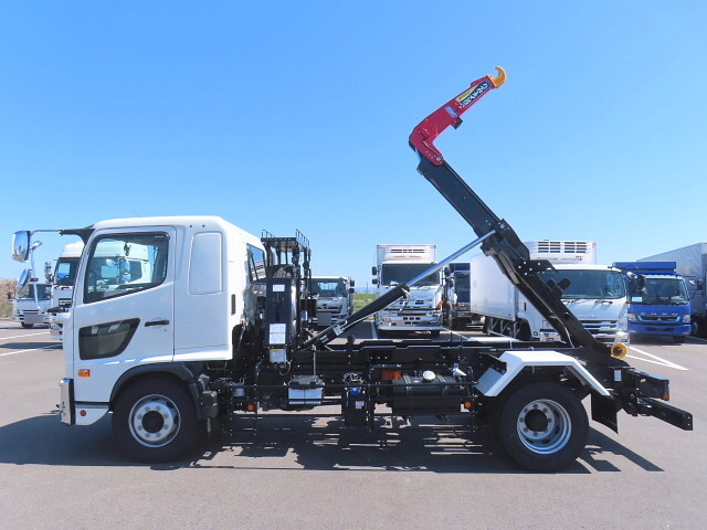 日野レンジャーコンテナ専用車増トン（6t・8t）[写真26]