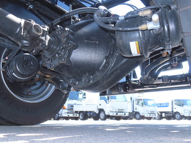 日野レンジャーコンテナ専用車増トン（6t・8t）[写真08]