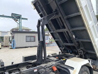 三菱ふそうキャンターローダーダンプ小型（2t・3t）[写真11]