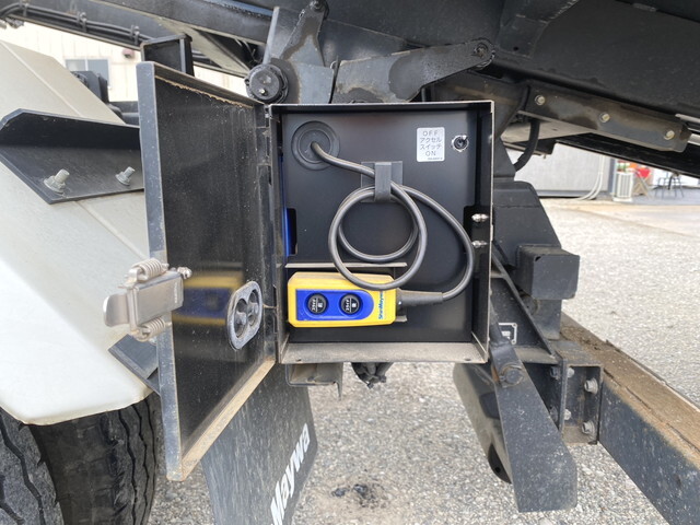 三菱ふそうキャンターローダーダンプ小型（2t・3t）[写真22]