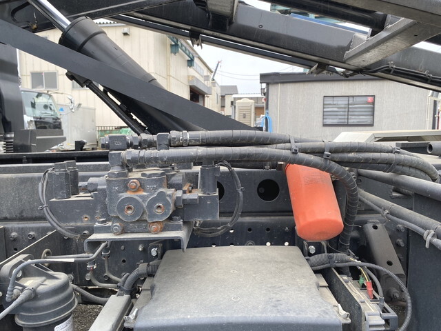 三菱ふそうキャンターローダーダンプ小型（2t・3t）[写真23]