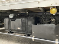 いすゞエルフアルミバン小型（2t・3t）[写真11]