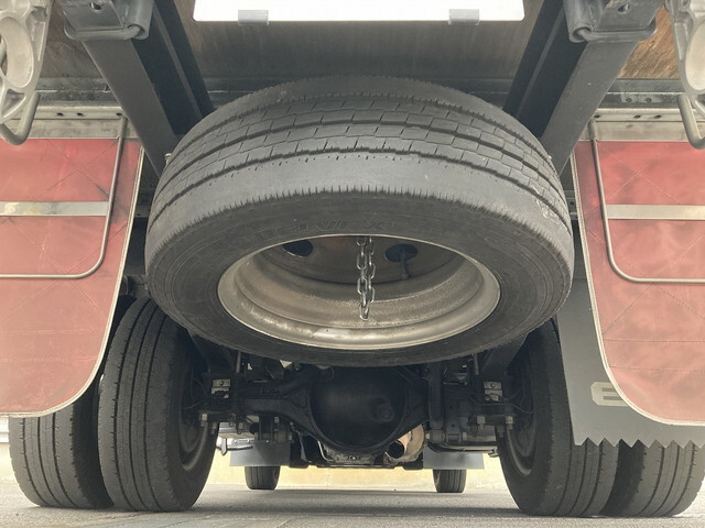 いすゞエルフアルミバン小型（2t・3t）[写真11]