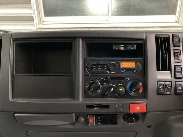 いすゞエルフアルミバン小型（2t・3t）[写真14]